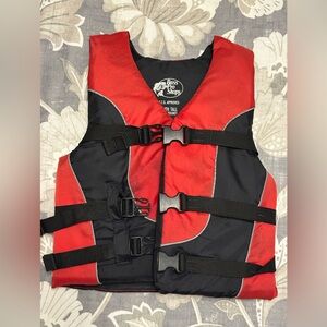 Bass Pro Shops Life Jacket ,Youth Red ,Ski Water Sports Swimming Vest 24-29 in.